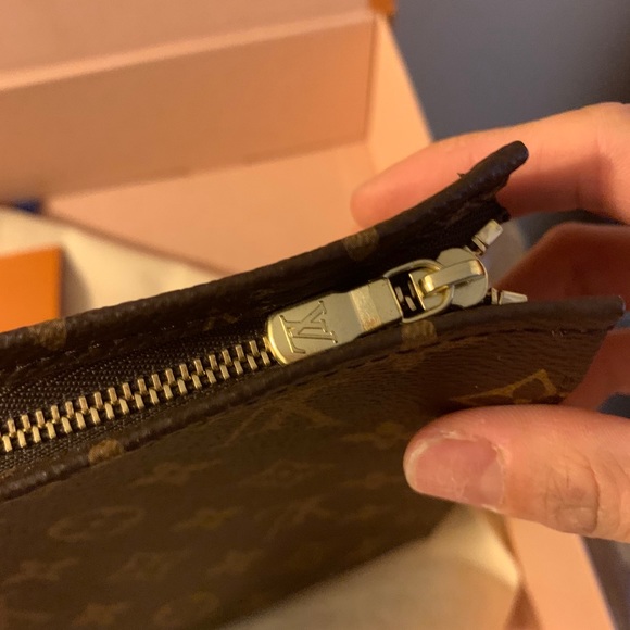 SOLD LV Toiletry Pouch 26 - Picture 4 of 5